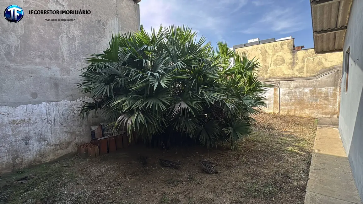 Foto 2 de Casa com 3 quartos à venda, 300m2 em Imbaúbas, Ipatinga - MG