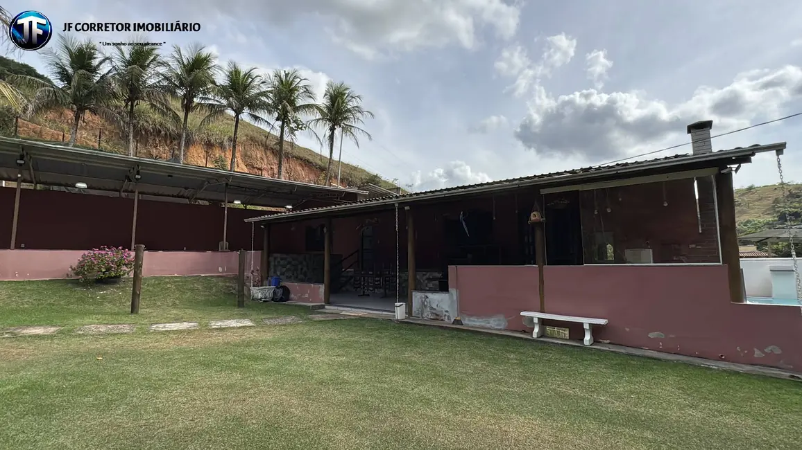 Foto 1 de Chácara com 5 quartos à venda, 2800m2 em Timoteo - MG