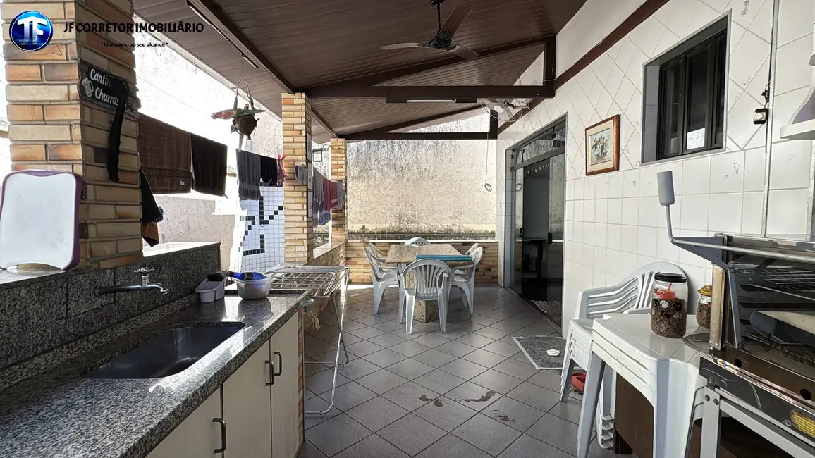Casa com 4 quartos à venda, 300m2 em Das Águas, Ipatinga - MG - imagem 3 Foto 3 de Casa com 4 quartos à venda, 300m2 em Das Águas, Ipatinga - MG