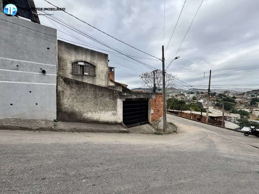 Foto 2 de Casa com 2 quartos à venda, 152m2 em Esperança, Ipatinga - MG