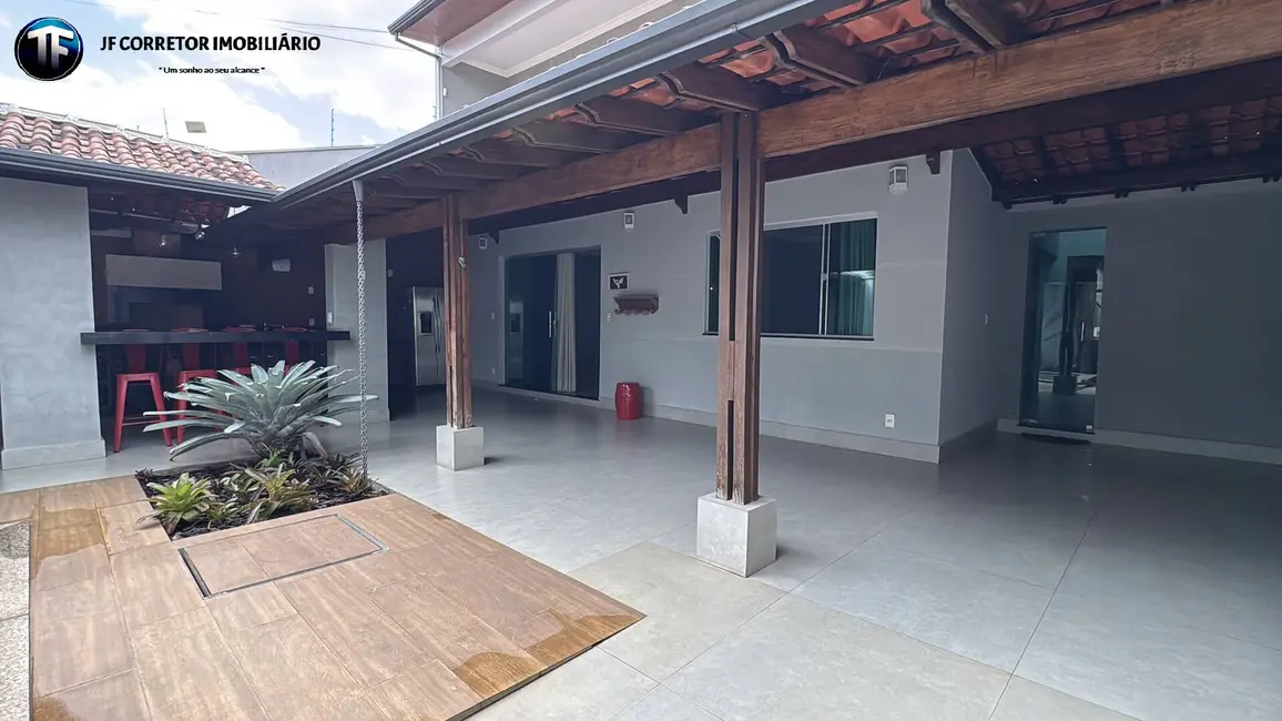 Casa com 5 quartos à venda, 300m2 em Imbaúbas, Ipatinga - MG - imagem 6 Foto 6 de Casa com 5 quartos à venda, 300m2 em Imbaúbas, Ipatinga - MG