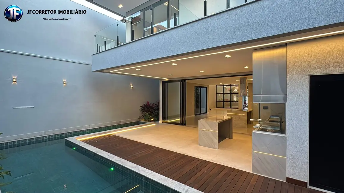 Foto 1 de Casa com 4 quartos à venda, 330m2 em Cariru, Ipatinga - MG