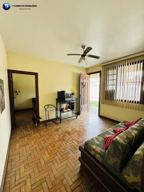 Foto 2 de Casa com 3 quartos à venda, 250m2 em Imbaúbas, Ipatinga - MG