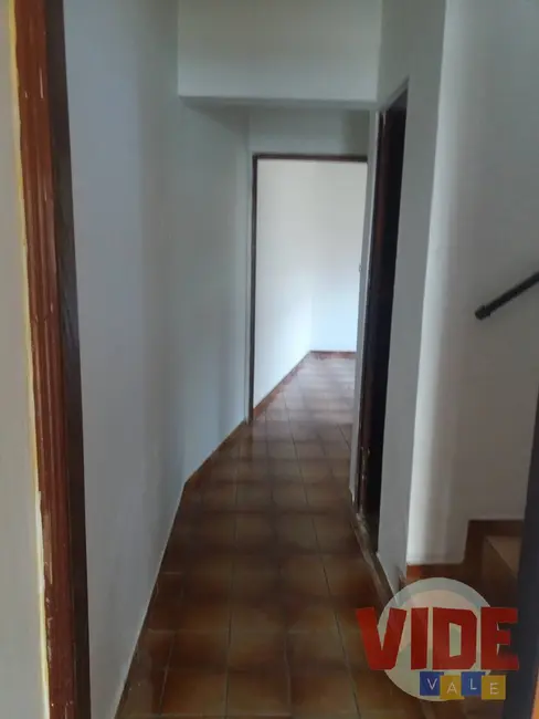 Foto 3 de Sobrado com 4 quartos para alugar, 200m2 em Sao Jose Dos Campos - SP