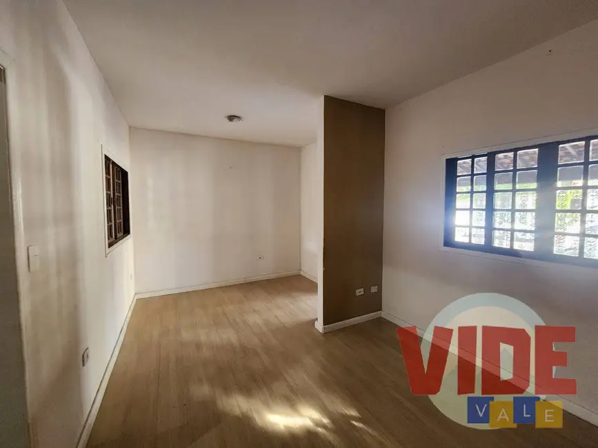 Foto 3 de Casa com 3 quartos à venda, 150m2 em Sao Jose Dos Campos - SP