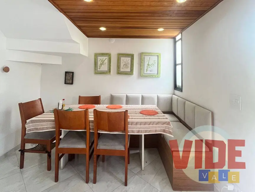 Foto 4 de Casa de Condomínio com 3 quartos à venda, 176m2 em Sao Jose Dos Campos - SP