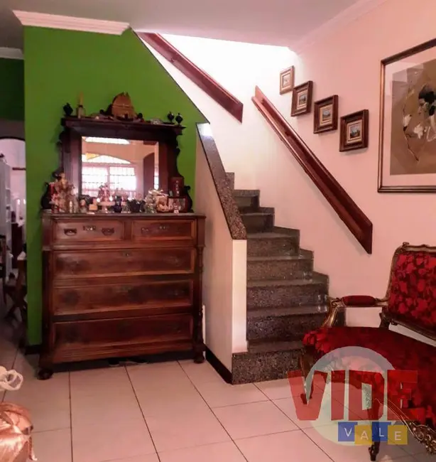 Foto 7 de Sobrado com 4 quartos à venda, 198m2 em Sao Jose Dos Campos - SP