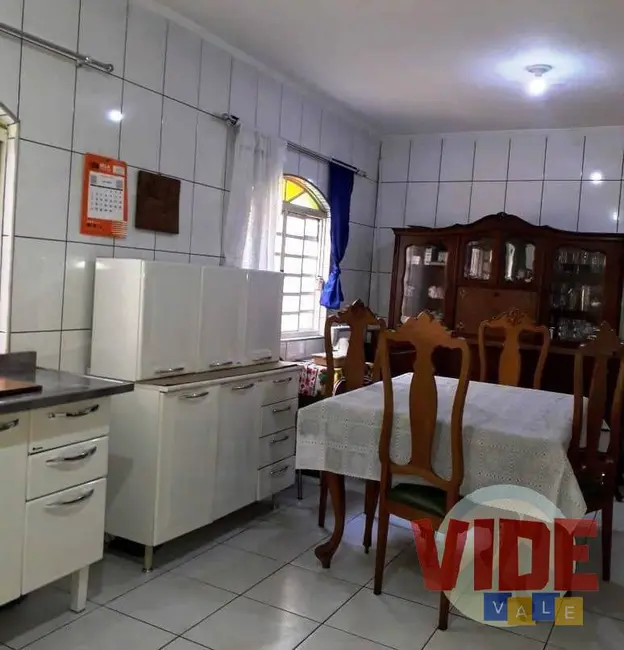 Foto 3 de Sobrado com 4 quartos à venda, 198m2 em Sao Jose Dos Campos - SP