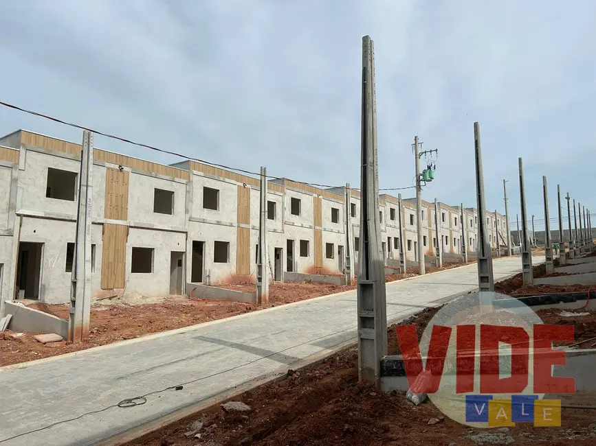 Foto 2 de Casa de Condomínio com 2 quartos à venda em Sao Jose Dos Campos - SP