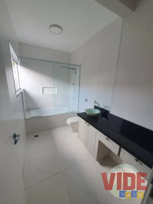 Foto 5 de Casa de Condomínio com 3 quartos à venda, 250m2 em Sao Jose Dos Campos - SP
