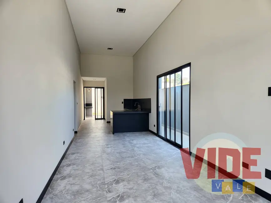 Foto 2 de Casa de Condomínio com 3 quartos à venda, 270m2 em Caçapava Velha, Cacapava - SP