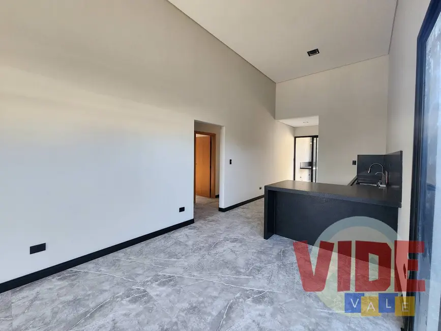 Foto 3 de Casa de Condomínio com 3 quartos à venda, 270m2 em Cacapava - SP