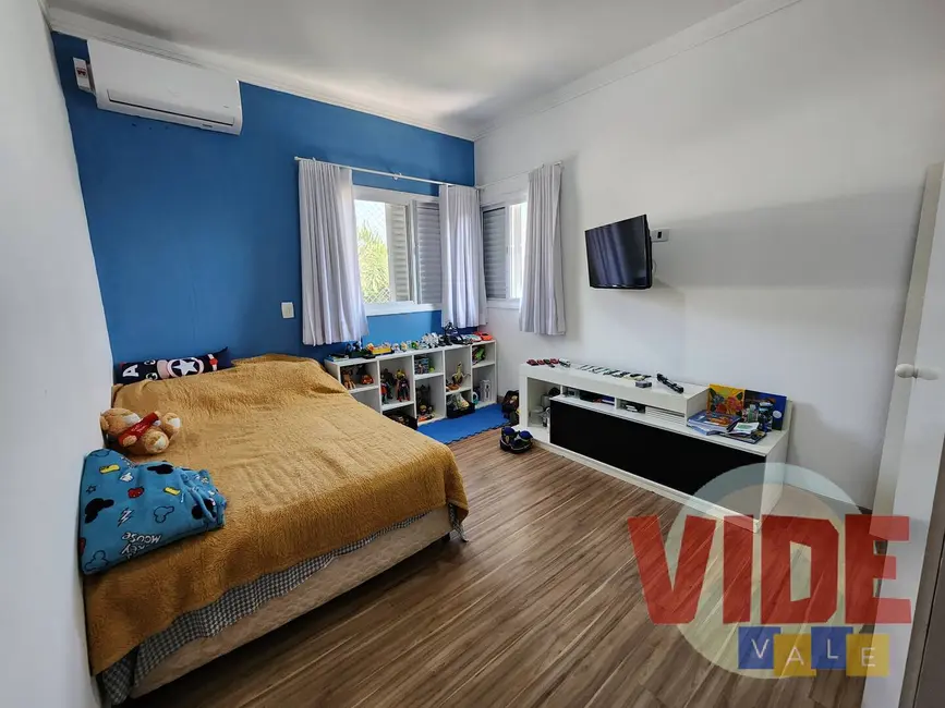 Foto 8 de Casa de Condomínio com 4 quartos à venda, 1000m2 em Jacarei - SP