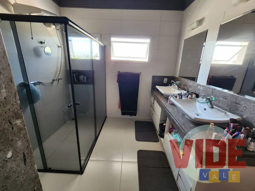 Foto 4 de Casa de Condomínio com 4 quartos à venda, 1000m2 em Jacarei - SP