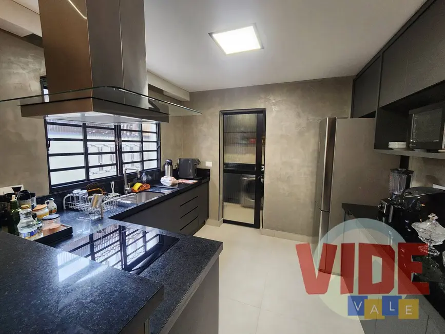 Foto 2 de Sobrado com 3 quartos à venda, 175m2 em Sao Jose Dos Campos - SP