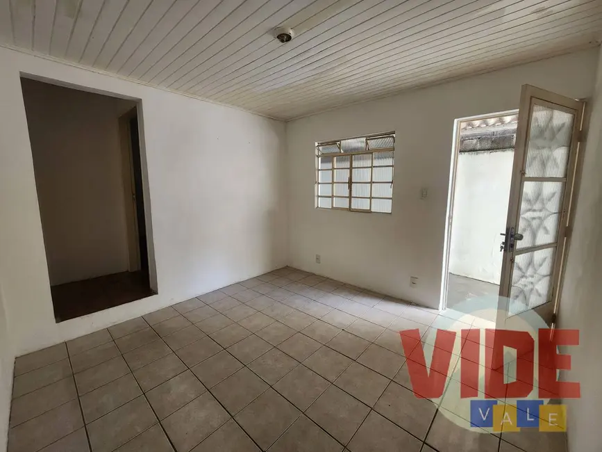 Foto 2 de Casa com 6 quartos à venda, 250m2 em Sao Jose Dos Campos - SP
