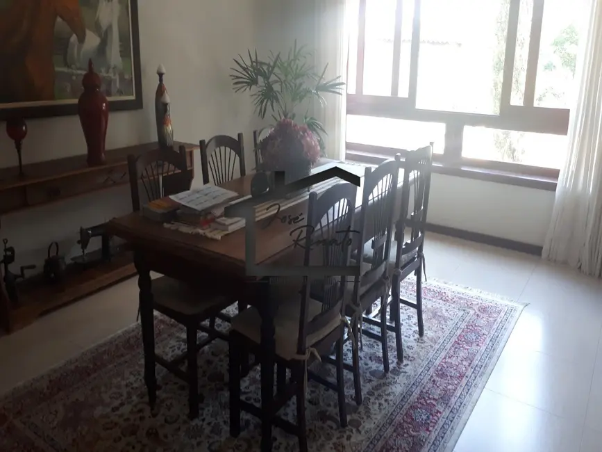 Chácara com 4 quartos à venda, 500m2 em Colinas do Mosteiro de Itaici, Indaiatuba - SP - imagem 8 Foto 8 de Chácara com 4 quartos à venda, 500m2 em Colinas do Mosteiro de Itaici, Indaiatuba - SP