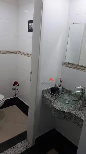 Foto 3 de Sobrado com 2 quartos à venda, 104m2 em Jardim Ester, São Paulo - SP
