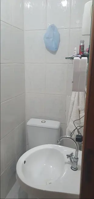 Casa com 2 quartos à venda, 189m2 em Jardim Record, Taboao Da Serra - SP - imagem 8 Foto 8 de Casa com 2 quartos à venda, 189m2 em Jardim Record, Taboao Da Serra - SP