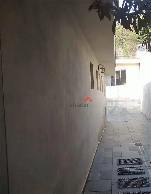 Foto 9 de Sobrado com 4 quartos à venda, 250m2 em Jardim Ouro Preto, Taboao Da Serra - SP