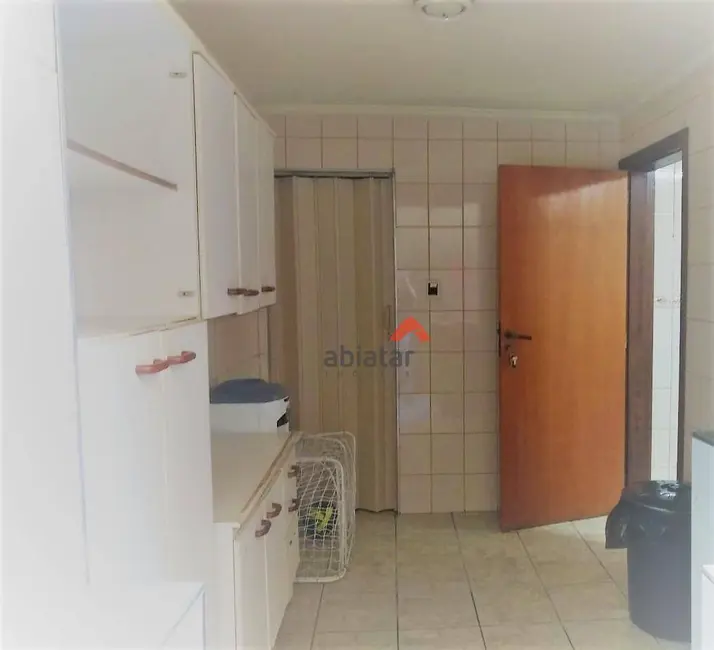 Foto 4 de Sobrado com 4 quartos à venda, 250m2 em Jardim Ouro Preto, Taboao Da Serra - SP