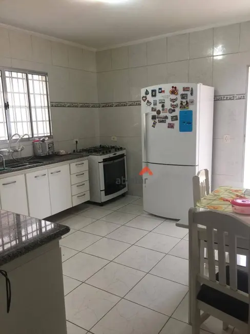 Sobrado com 4 quartos à venda, 200m2 em Jardim Taboão, São Paulo - SP - imagem 9 Foto 9 de Sobrado com 4 quartos à venda, 200m2 em Jardim Taboão, São Paulo - SP