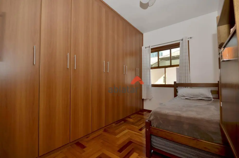 Sobrado com 3 quartos à venda, 200m2 em Jardim Monte Kemel, São Paulo - SP - imagem 9 Foto 9 de Sobrado com 3 quartos à venda, 200m2 em Jardim Monte Kemel, São Paulo - SP