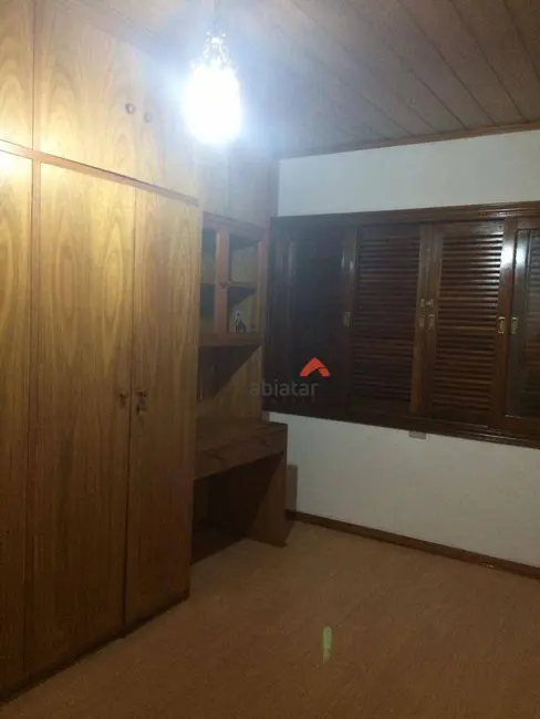 Foto 2 de Casa com 2 quartos à venda, 140m2 em Jardim Leme, Taboao Da Serra - SP