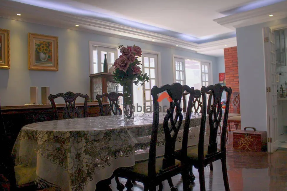 Foto 2 de Sobrado com 4 quartos à venda, 212m2 em Parque Industrial das Oliveiras, Taboao Da Serra - SP