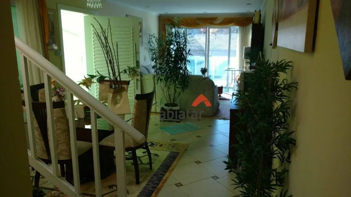 Foto 2 de Sobrado com 3 quartos à venda, 125m2 em Parque Monte Alegre, Taboao Da Serra - SP