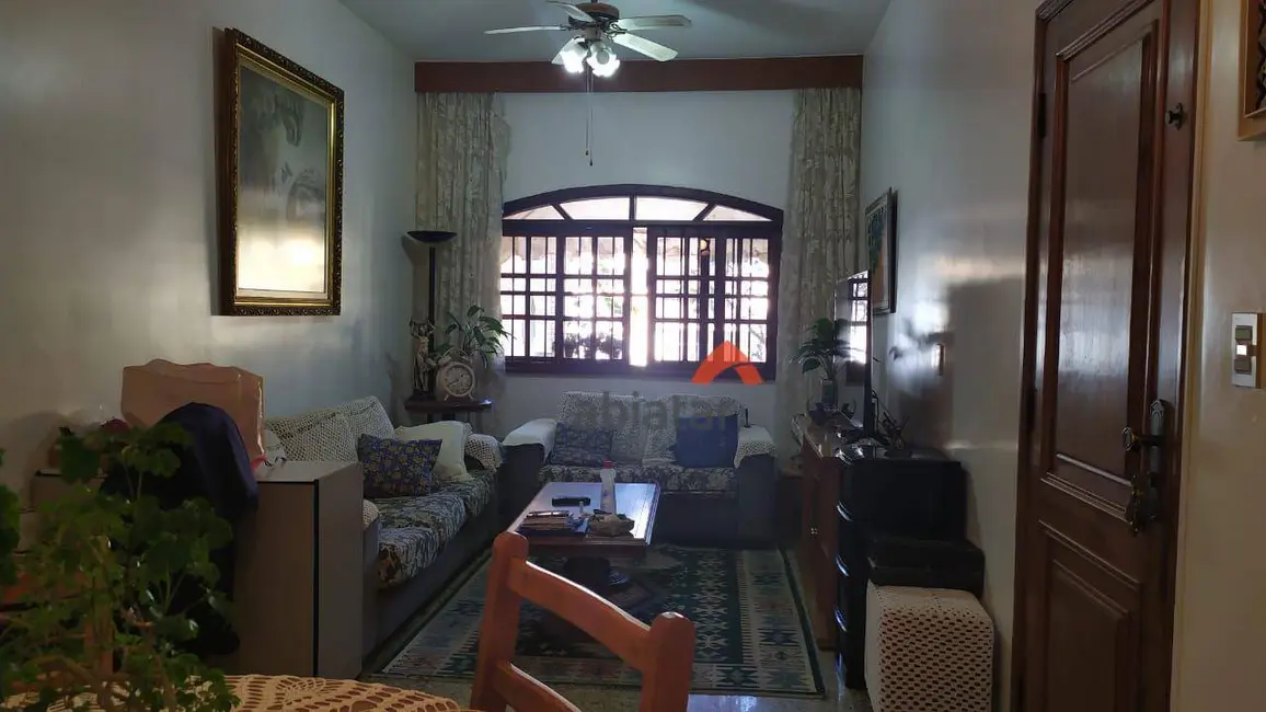 Sobrado com 2 quartos à venda, 109m2 em Parque Assunção, Taboao Da Serra - SP - imagem 4 Foto 4 de Sobrado com 2 quartos à venda, 109m2 em Parque Assunção, Taboao Da Serra - SP