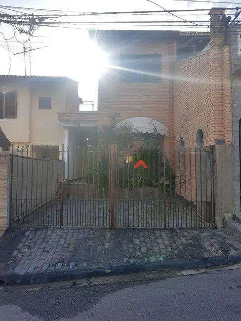 Sobrado com 2 quartos à venda, 109m2 em Parque Assunção, Taboao Da Serra - SP - imagem 3 Foto 3 de Sobrado com 2 quartos à venda, 109m2 em Parque Assunção, Taboao Da Serra - SP