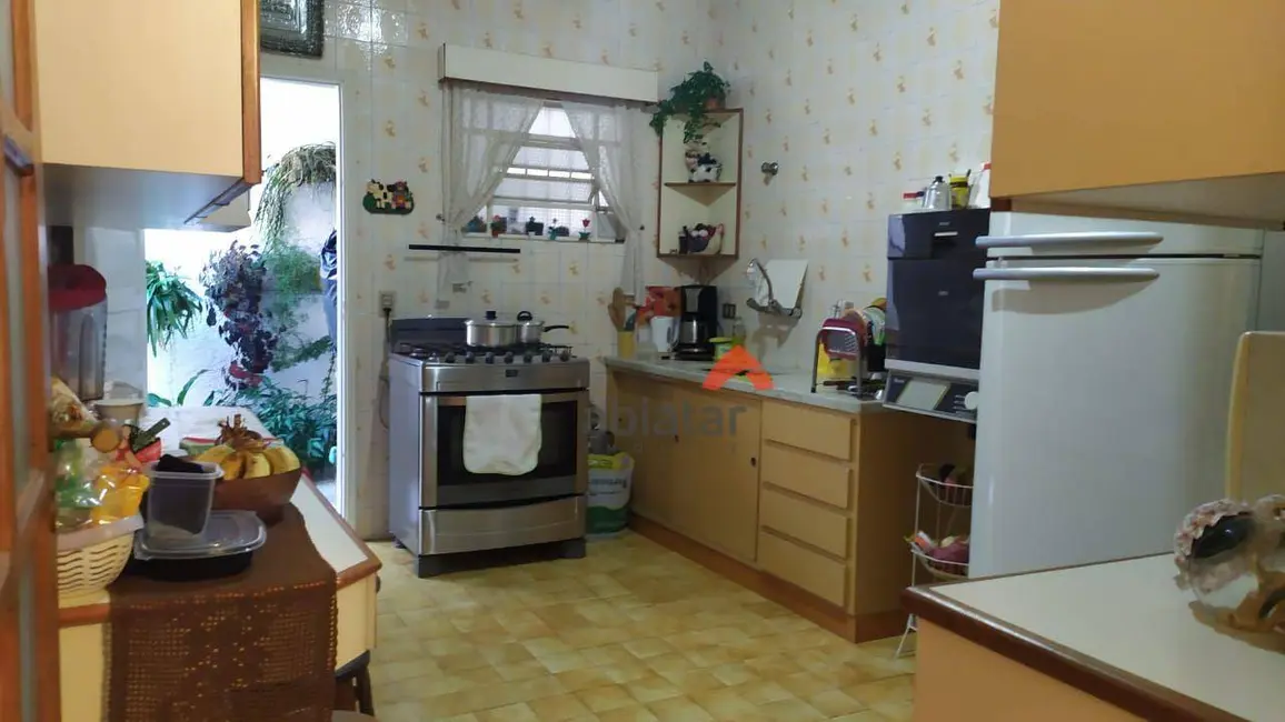 Sobrado com 2 quartos à venda, 109m2 em Parque Assunção, Taboao Da Serra - SP - imagem 8 Foto 8 de Sobrado com 2 quartos à venda, 109m2 em Parque Assunção, Taboao Da Serra - SP