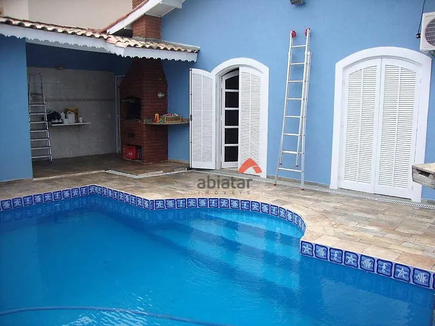 Foto 1 de Casa com 3 quartos à venda, 250m2 em Jardim América, Taboao Da Serra - SP