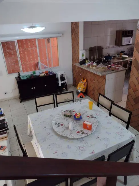 Foto 7 de Sobrado com 3 quartos à venda, 200m2 em Parque Assunção, Taboao Da Serra - SP