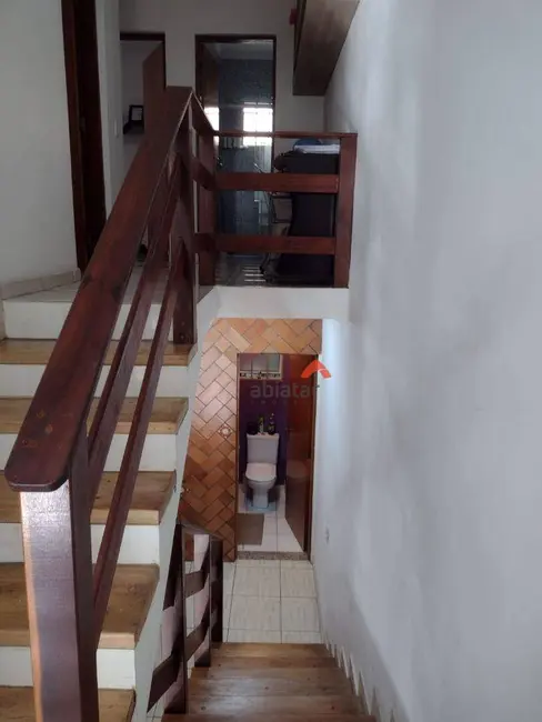 Foto 9 de Sobrado com 3 quartos à venda, 200m2 em Parque Assunção, Taboao Da Serra - SP