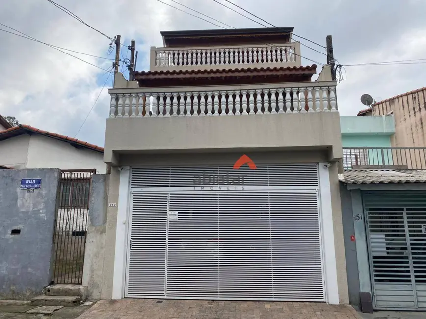 Sobrado com 3 quartos à venda, 294m2 em Jardim Maria Rosa, Taboao Da Serra - SP - imagem 3 Foto 3 de Sobrado com 3 quartos à venda, 294m2 em Jardim Maria Rosa, Taboao Da Serra - SP