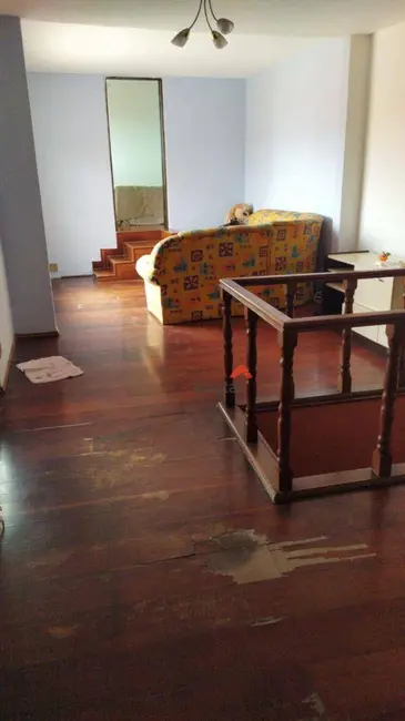 Foto 2 de Sobrado com 5 quartos à venda, 180m2 em Jardim Mituzi, Taboao Da Serra - SP