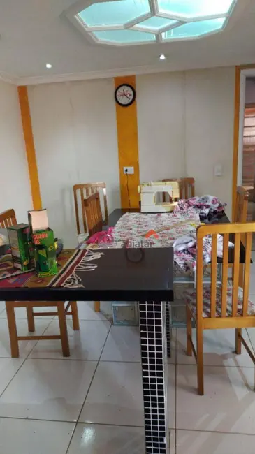 Foto 8 de Sobrado com 5 quartos à venda, 180m2 em Jardim Mituzi, Taboao Da Serra - SP