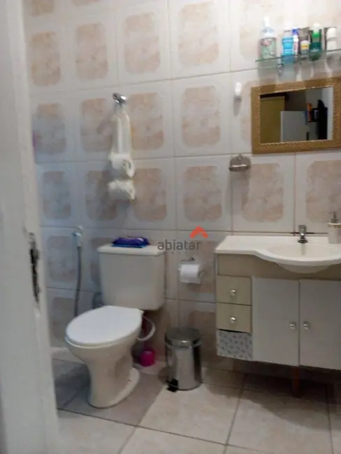 Foto 6 de Casa com 3 quartos à venda, 120m2 em Vila Santa Luzia, Taboao Da Serra - SP