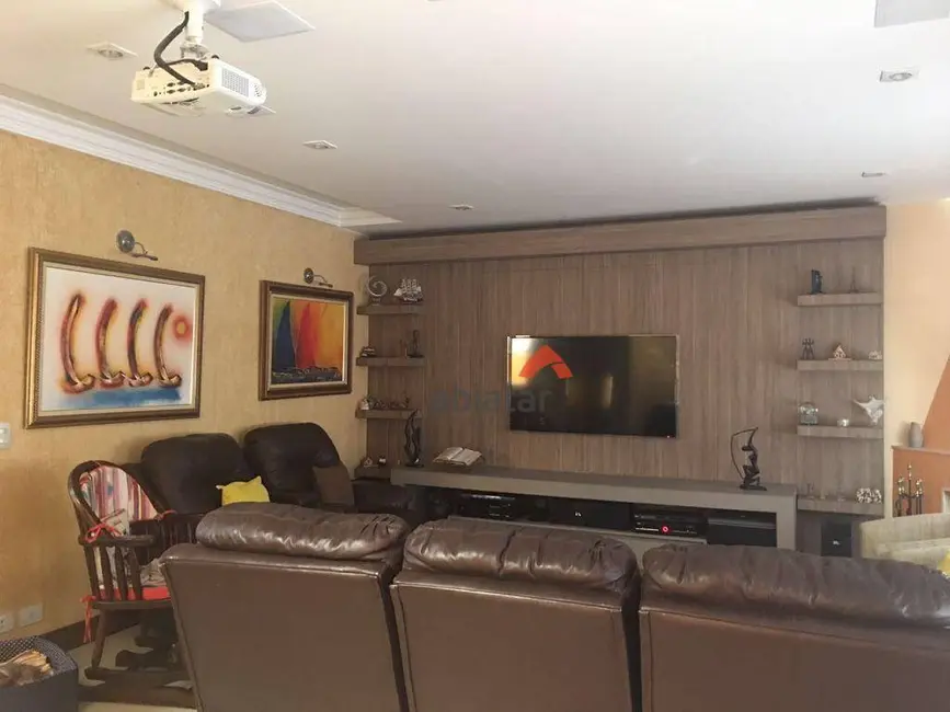 Casa com 3 quartos à venda, 289m2 em Parque Monte Alegre, Taboao Da Serra - SP - imagem 8 Foto 8 de Casa com 3 quartos à venda, 289m2 em Parque Monte Alegre, Taboao Da Serra - SP