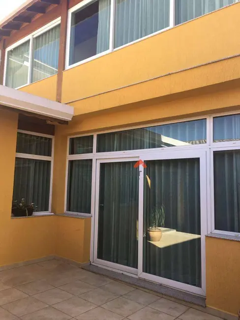 Casa com 3 quartos à venda, 289m2 em Parque Monte Alegre, Taboao Da Serra - SP - imagem 6 Foto 6 de Casa com 3 quartos à venda, 289m2 em Parque Monte Alegre, Taboao Da Serra - SP