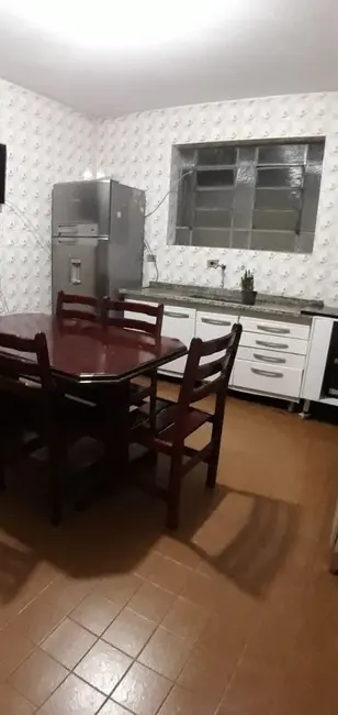 Foto 5 de Casa com 2 quartos à venda, 140m2 em Jardim Clementino, Taboao Da Serra - SP