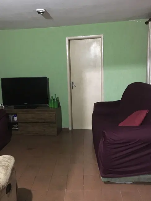 Foto 6 de Casa com 2 quartos à venda, 140m2 em Jardim Clementino, Taboao Da Serra - SP