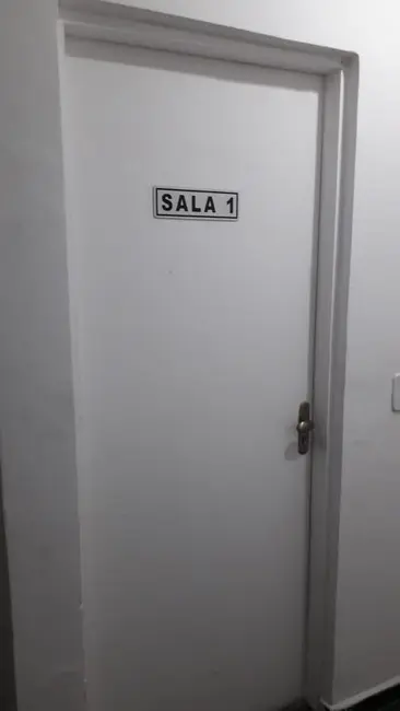 Sala Comercial para alugar, 20m2 em Jardim Maria Rosa, Taboao Da Serra - SP - imagem 4 Foto 4 de Sala Comercial para alugar, 20m2 em Jardim Maria Rosa, Taboao Da Serra - SP