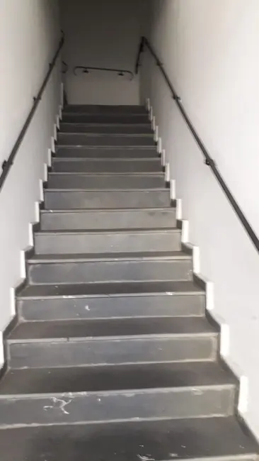 Sala Comercial para alugar, 18m2 em Jardim Maria Rosa, Taboao Da Serra - SP - imagem 3 Foto 3 de Sala Comercial para alugar, 18m2 em Jardim Maria Rosa, Taboao Da Serra - SP