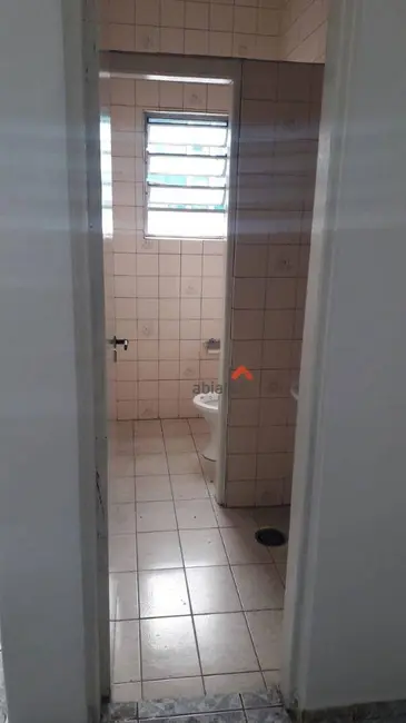 Sala Comercial para alugar, 21m2 em Jardim Maria Rosa, Taboao Da Serra - SP - imagem 4 Foto 4 de Sala Comercial para alugar, 21m2 em Jardim Maria Rosa, Taboao Da Serra - SP