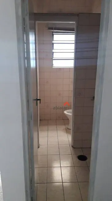 Sala Comercial para alugar, 21m2 em Jardim Maria Rosa, Taboao Da Serra - SP - imagem 4 Foto 4 de Sala Comercial para alugar, 21m2 em Jardim Maria Rosa, Taboao Da Serra - SP