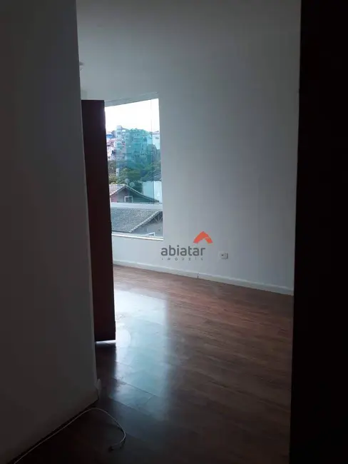 Foto 9 de Sobrado com 3 quartos à venda, 127m2 em Jardim Mirna, Taboao Da Serra - SP