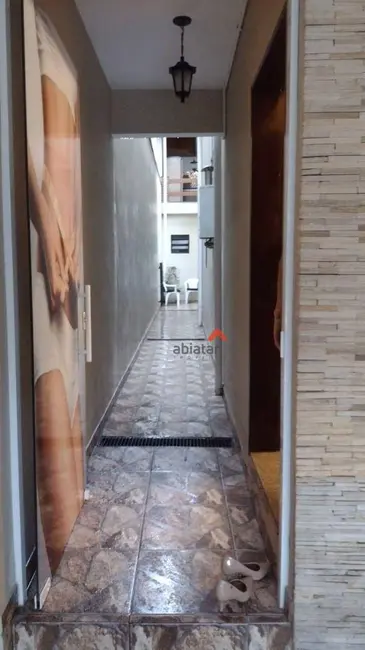 Foto 4 de Sobrado com 3 quartos à venda, 135m2 em Parque Pinheiros, Taboao Da Serra - SP